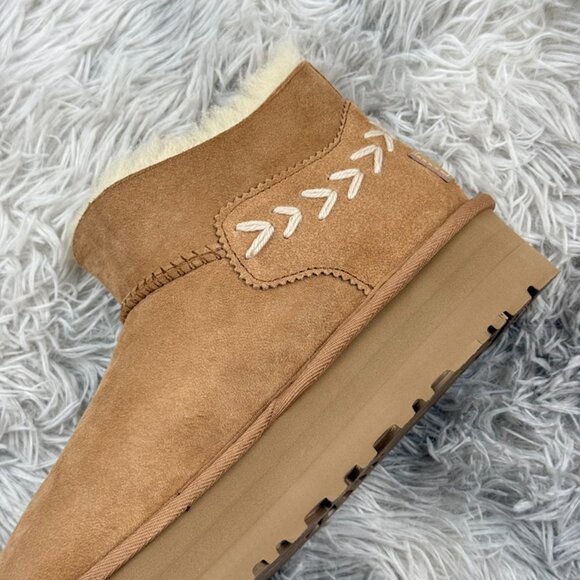 UGG Shearling Thick-Sole Snow Boots - Picture 6 of 8